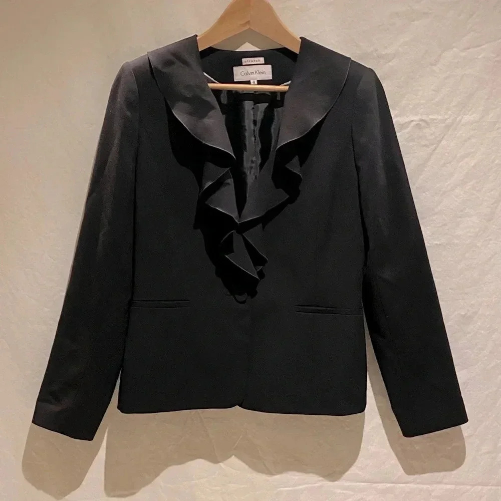 Calvin Klein Stretch Ruffle-Front Black Blazer, size 8